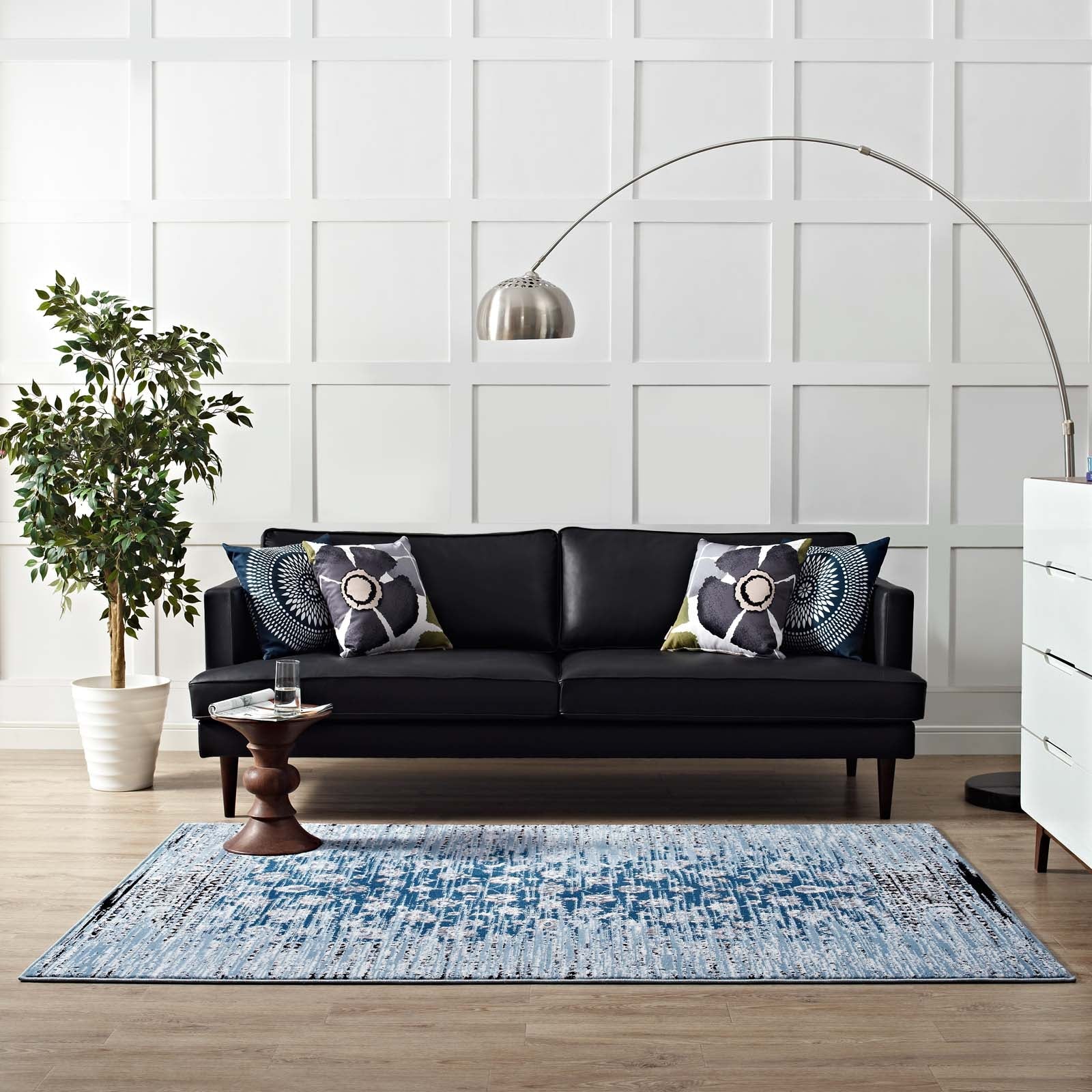 Chiara Distressed Floral Lattice Contemporary 5x8 Area Rug by Modway